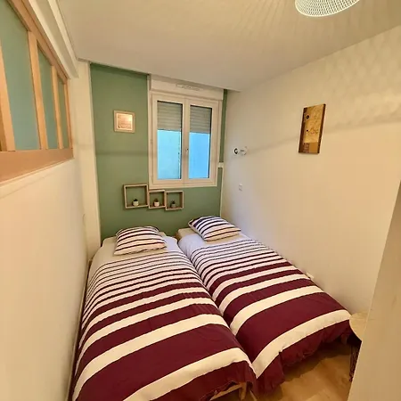 Ocean Apartment *